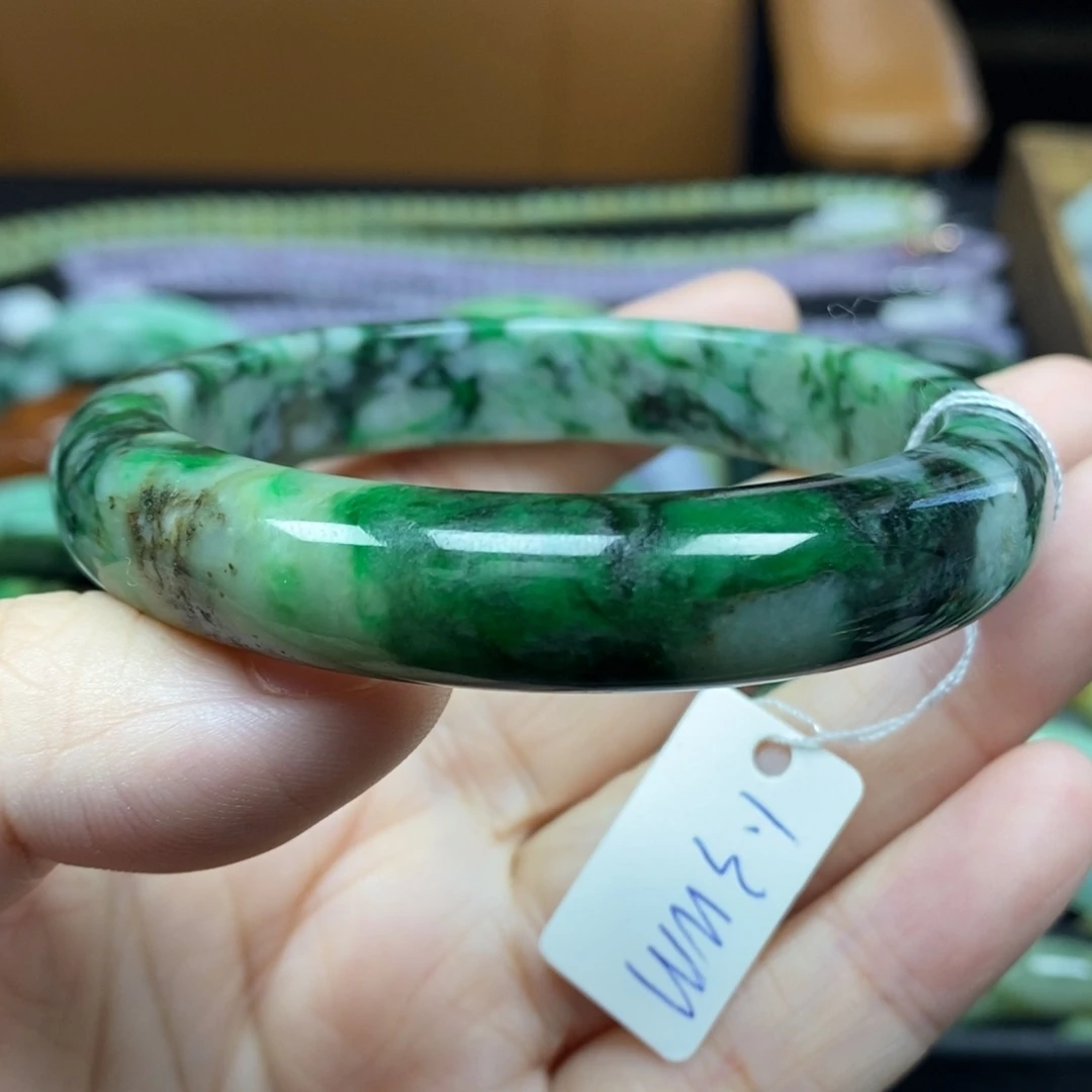 翡翠颈饰未镶嵌57.6圈口17号