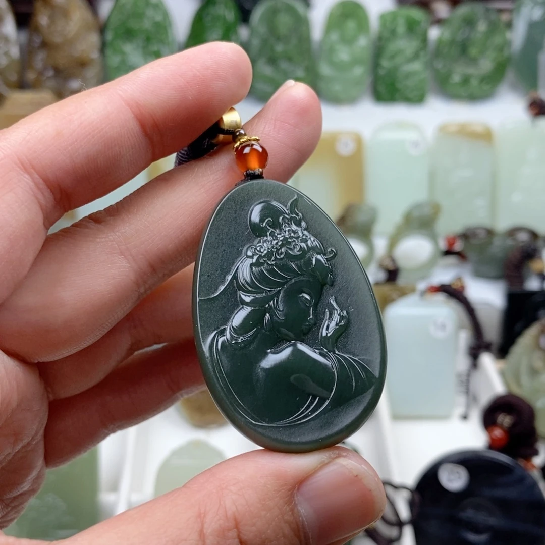 和田玉（青玉）颈饰未镶嵌