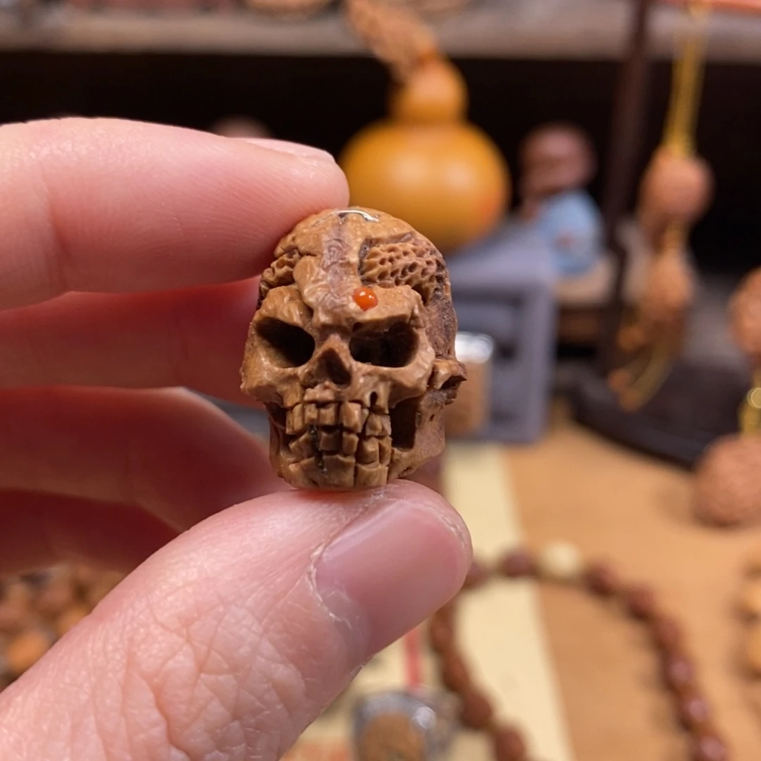 潍坊核雕桃核雕刻骷髅头