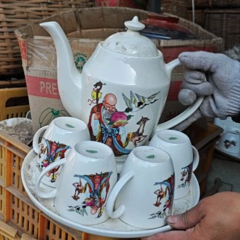 库存微瑕老寿星单孔水壶一套容量1700毫升