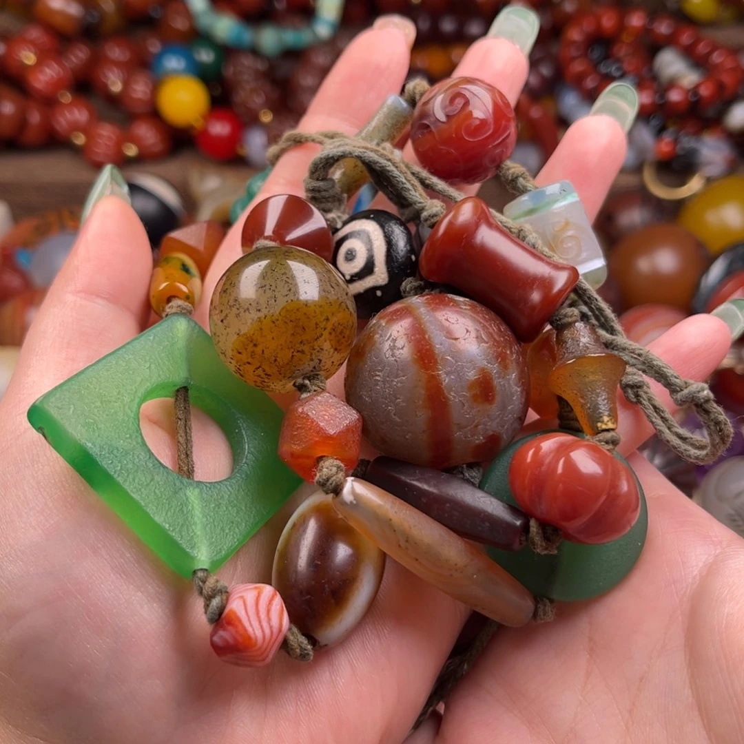 玛瑙/玉髓颈饰未镶嵌