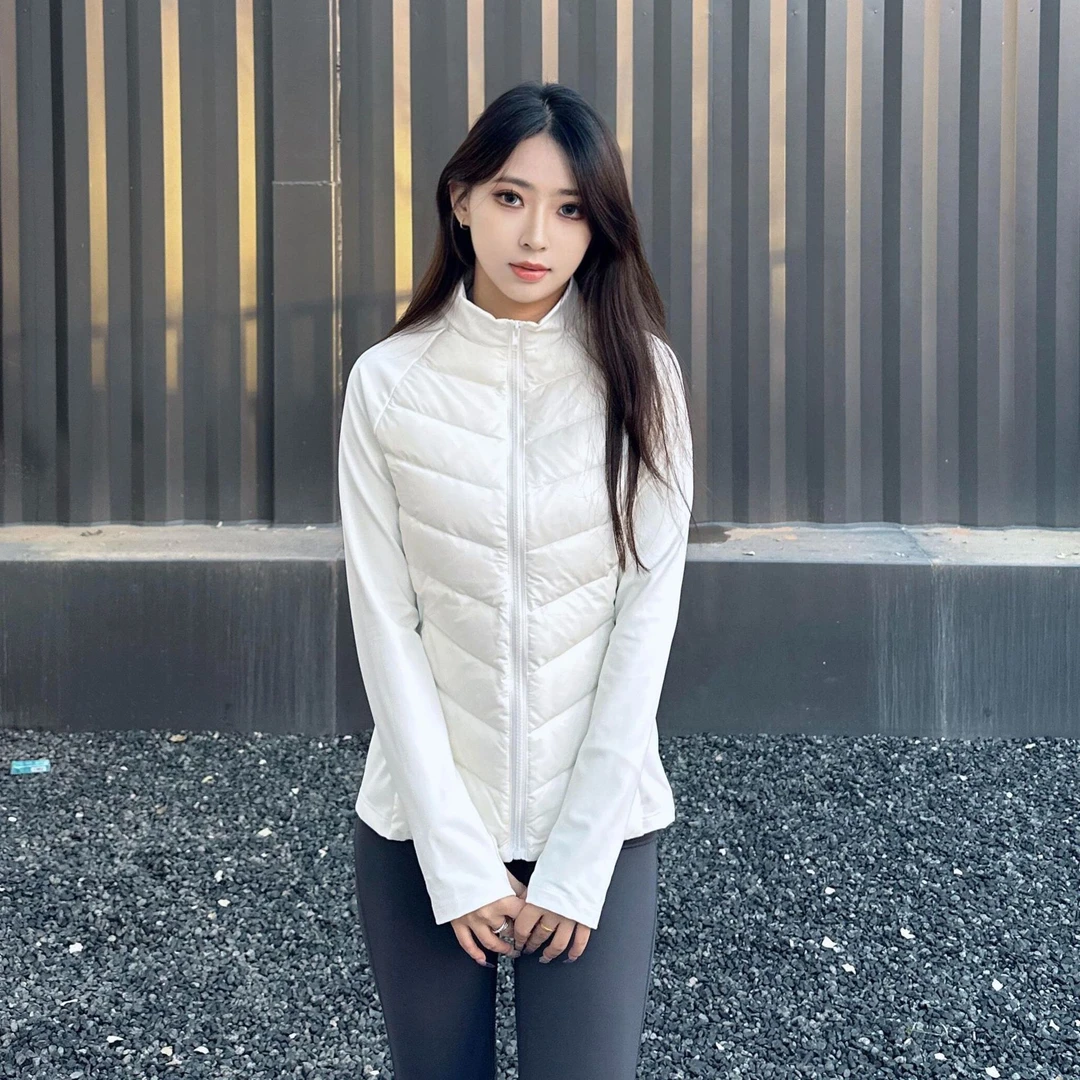 白色轻薄排骨羽绒服女冬季户外新款保暖内胆修身短款运动瑜伽上衣