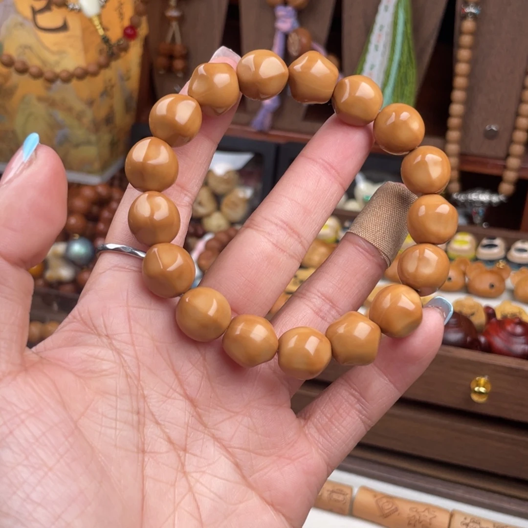 猴头核桃吊坠胖星星