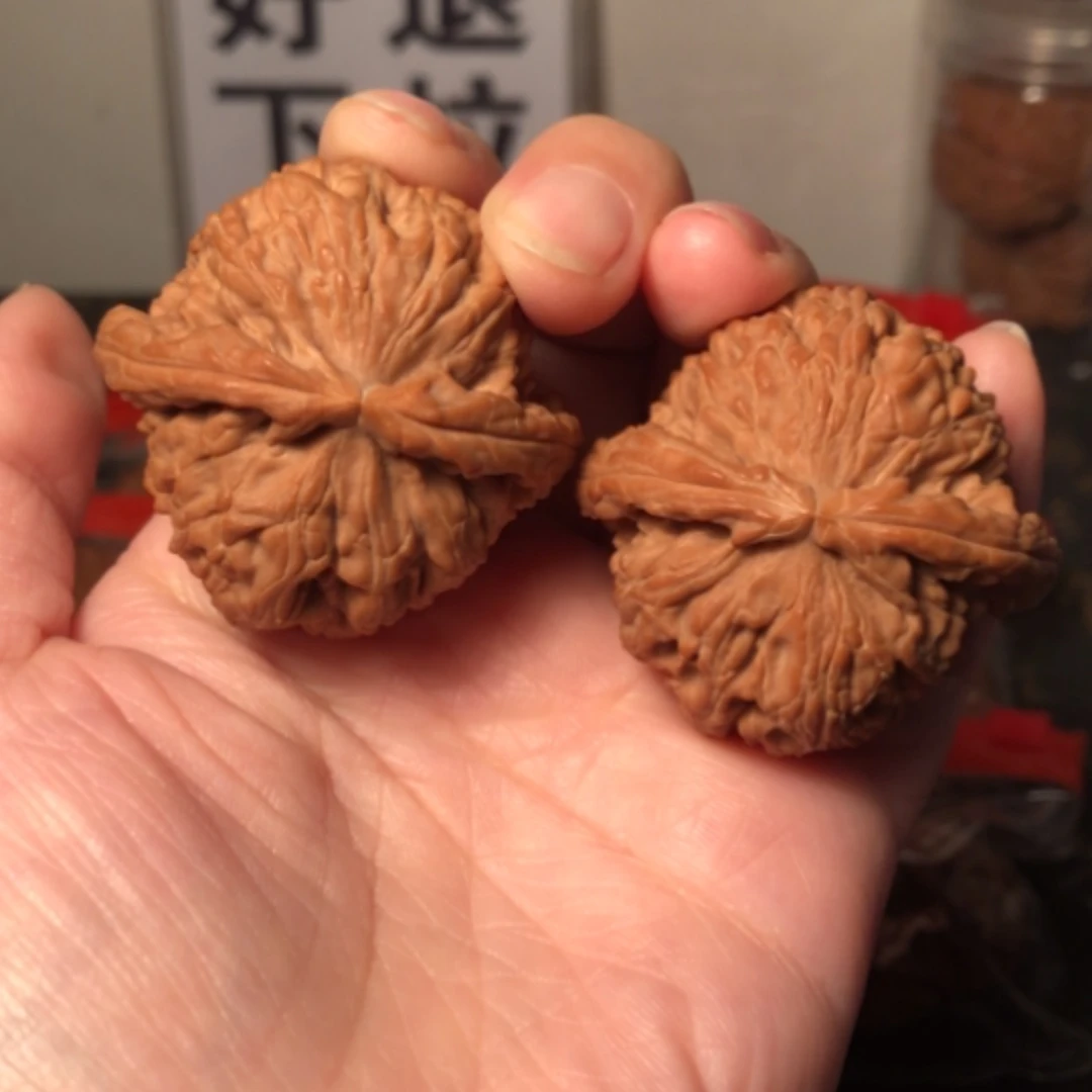 【闪购商品】文玩核桃把件W**G白狮子42