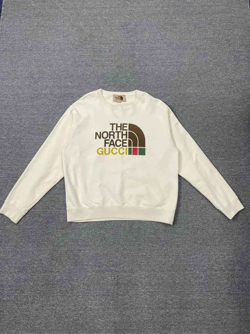 99新 GUCCI/古驰 胸口徽标圆领卫衣/白色/M码