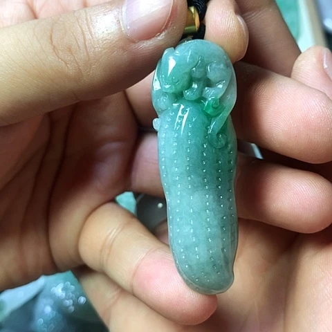 翡翠未镶嵌颈饰天然缅甸翡翠a货