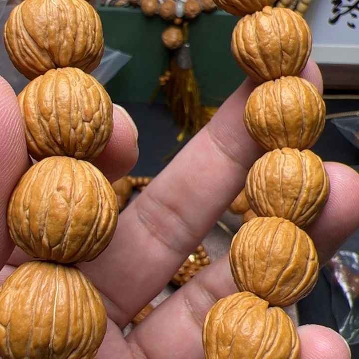 沐***肉猴头核桃吊坠噢距离