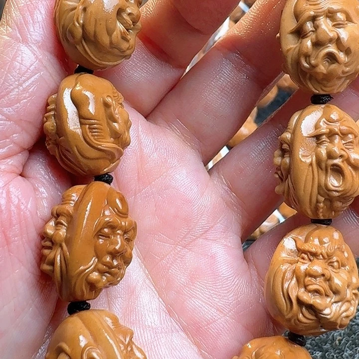 橄榄核吊坠橄榄浮雕罗汉