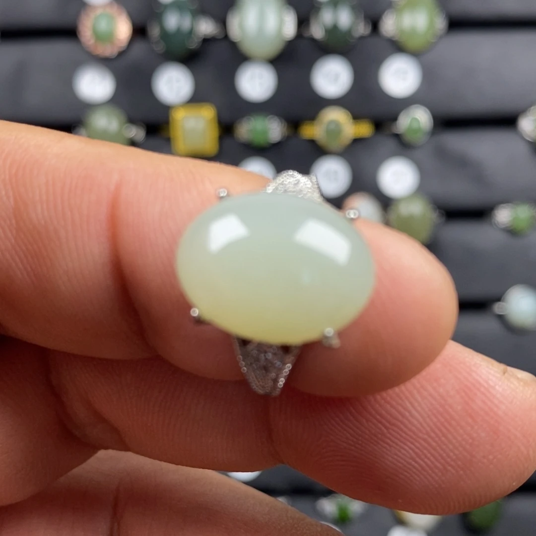 晓***玉和田玉（青白玉）戒指合金