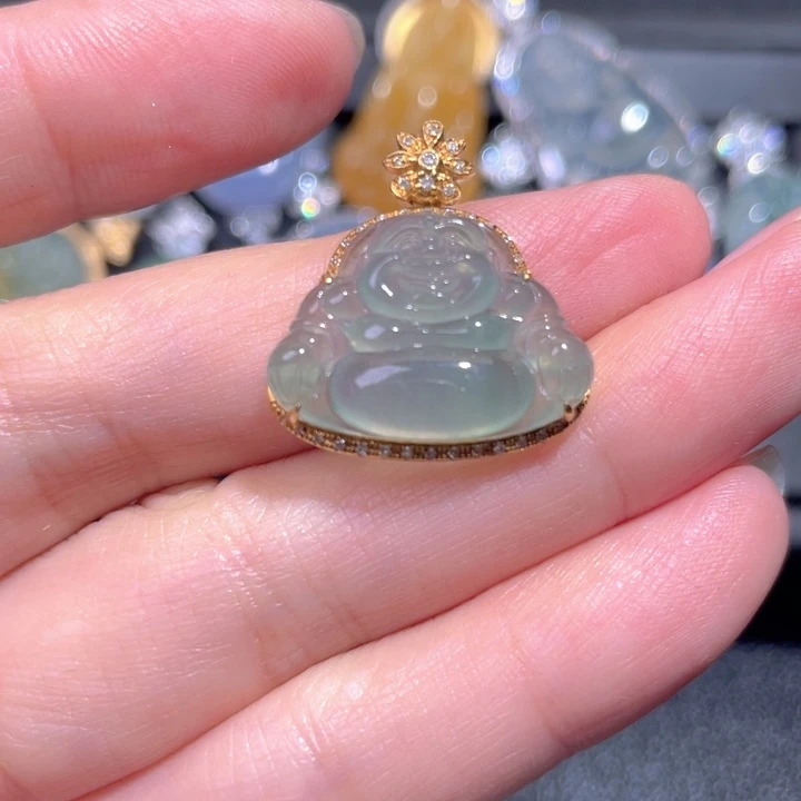 颈饰18K金镶嵌翡翠翡翠