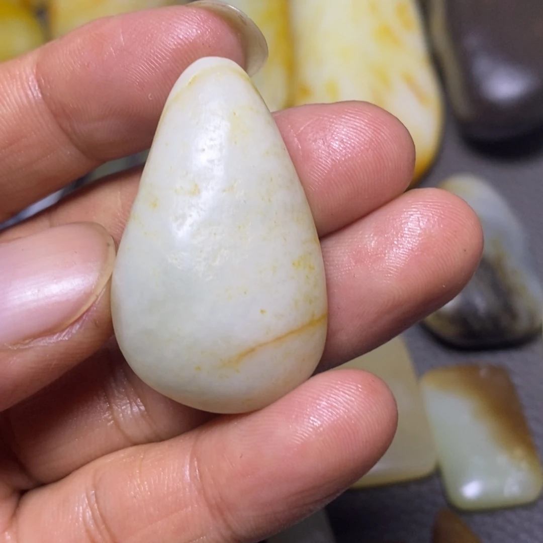 未镶嵌和田玉挂件