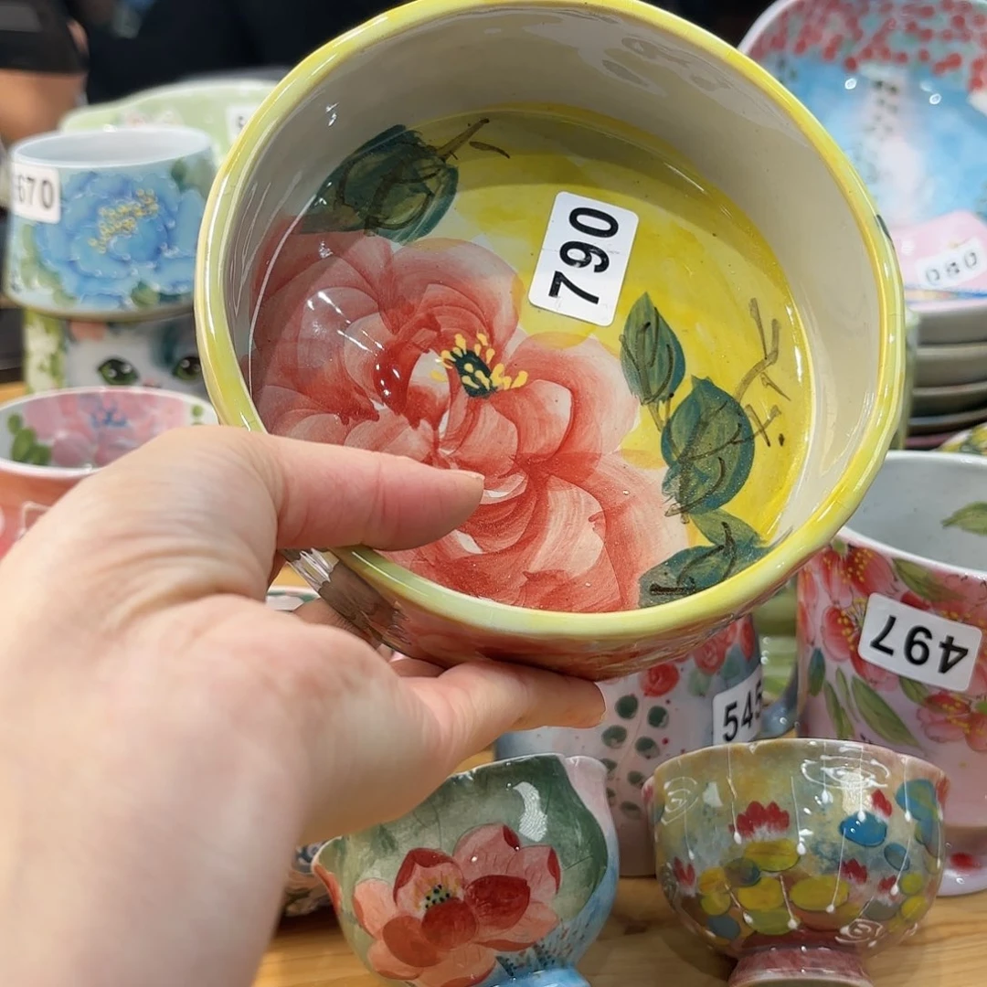 瓷片兔兔盖茨。兔兔好