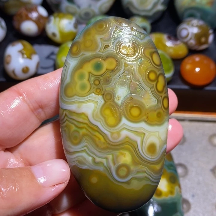 未镶嵌玛瑙/玉髓珠宝半成品93