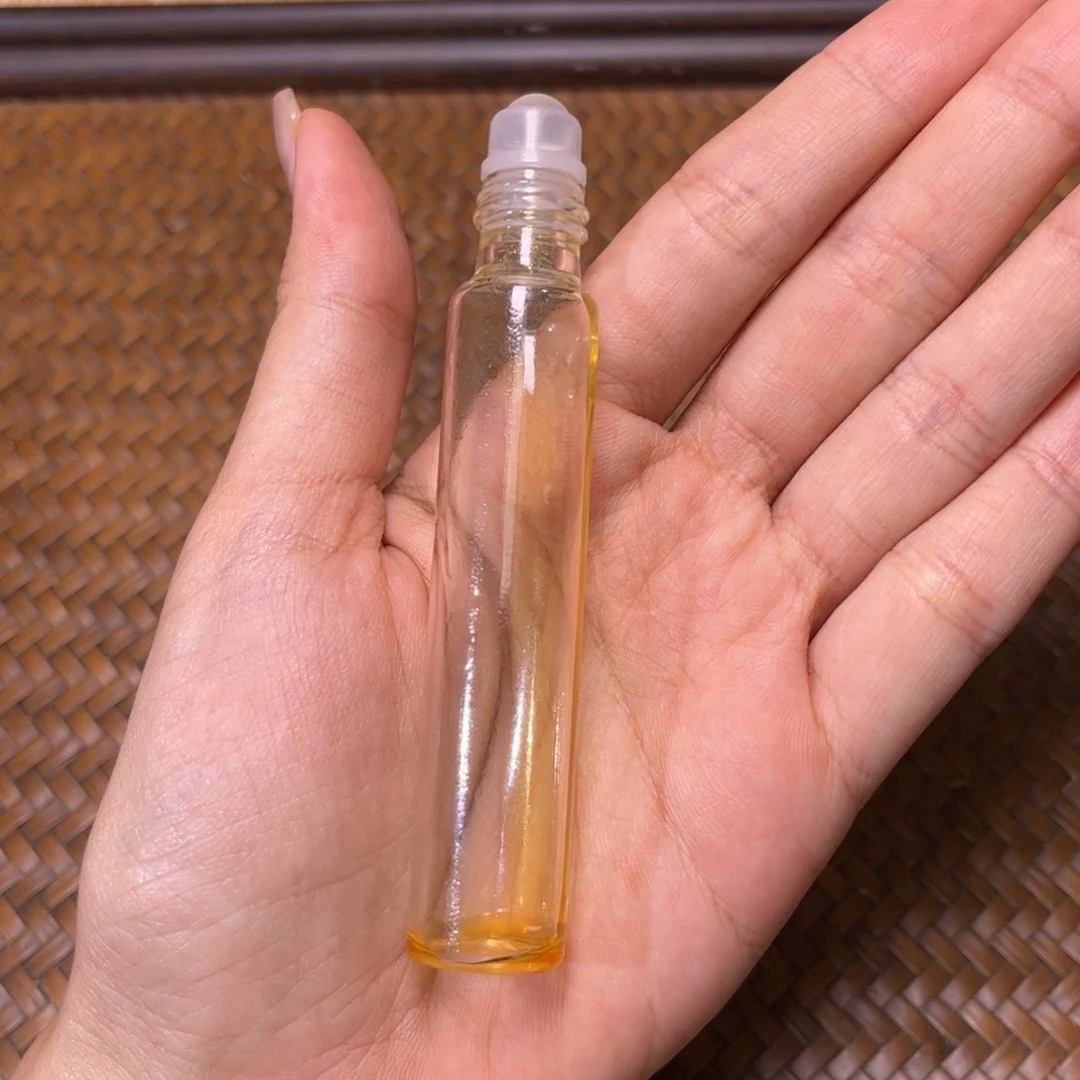 攀***～香榧木海南向阳面老顶精油12克