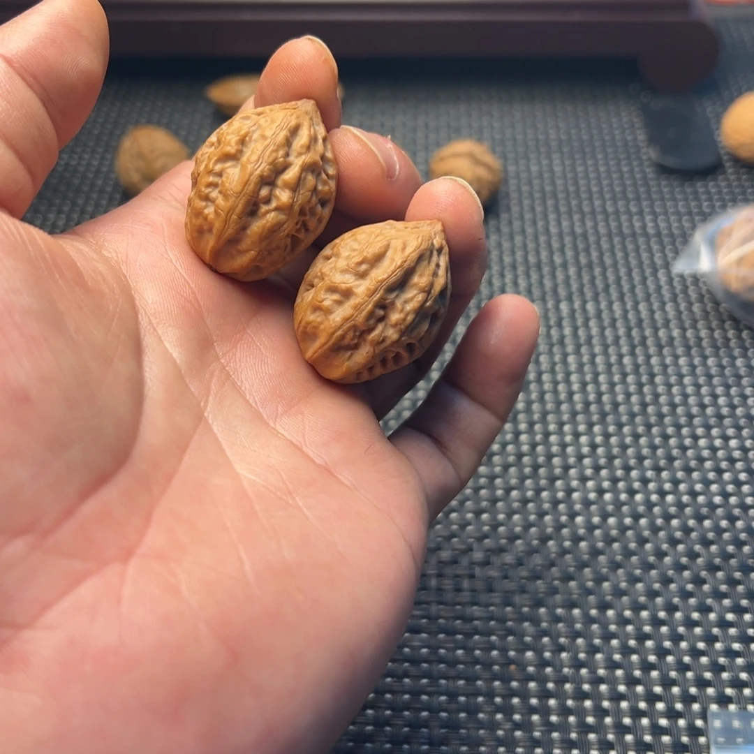 把件文玩核桃黄金叶