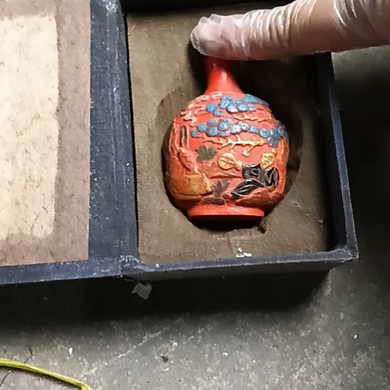 山***峰瓷片，，，，，，，，，，，，，，，，，