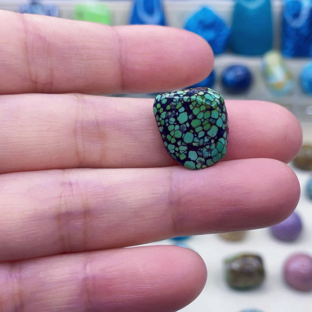 未镶嵌绿松石颈饰