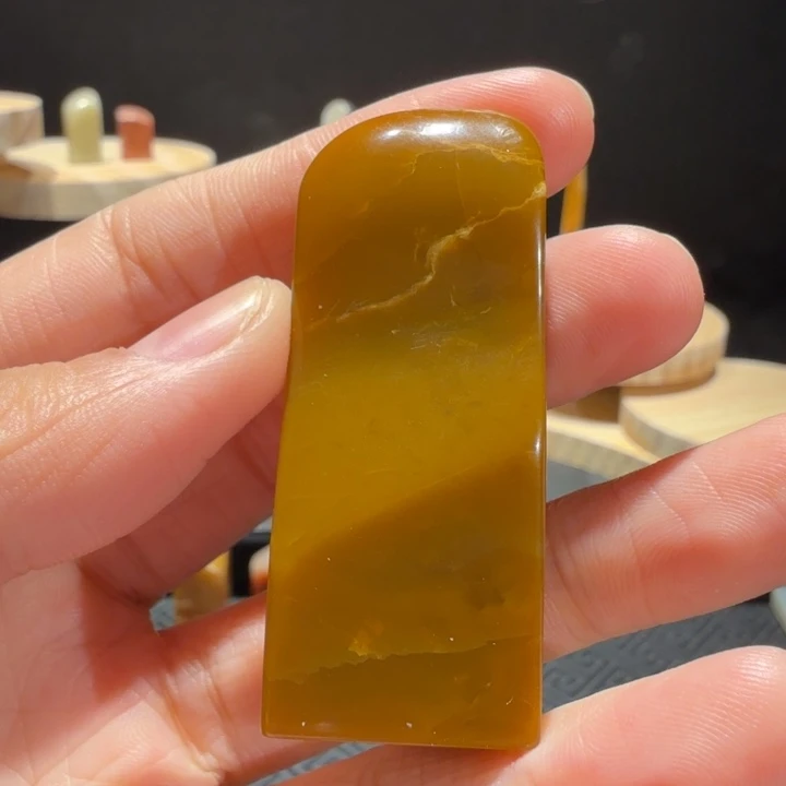 寿山石蜜**尼寿山石寿山石