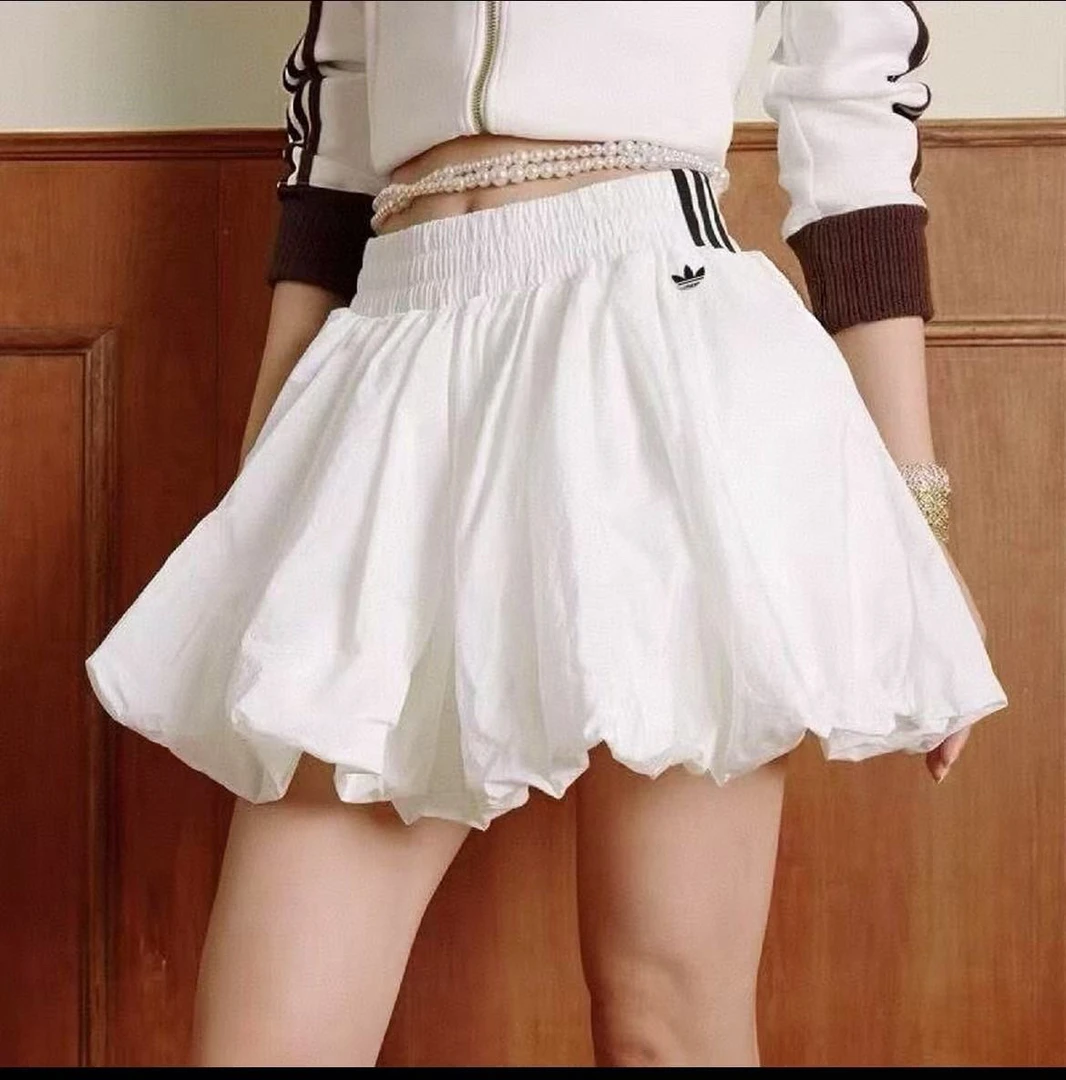 （奥莱撤柜）Jennie同款经典运动花苞短裙自带打底裤内衬