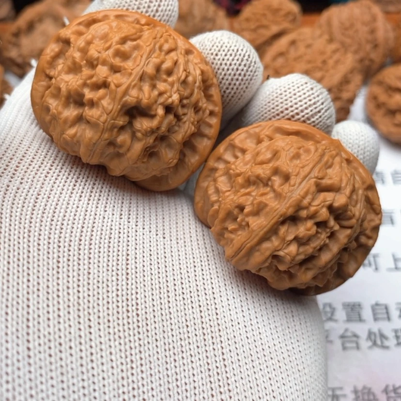 【闪购商品】把件文玩核桃12白狮子
