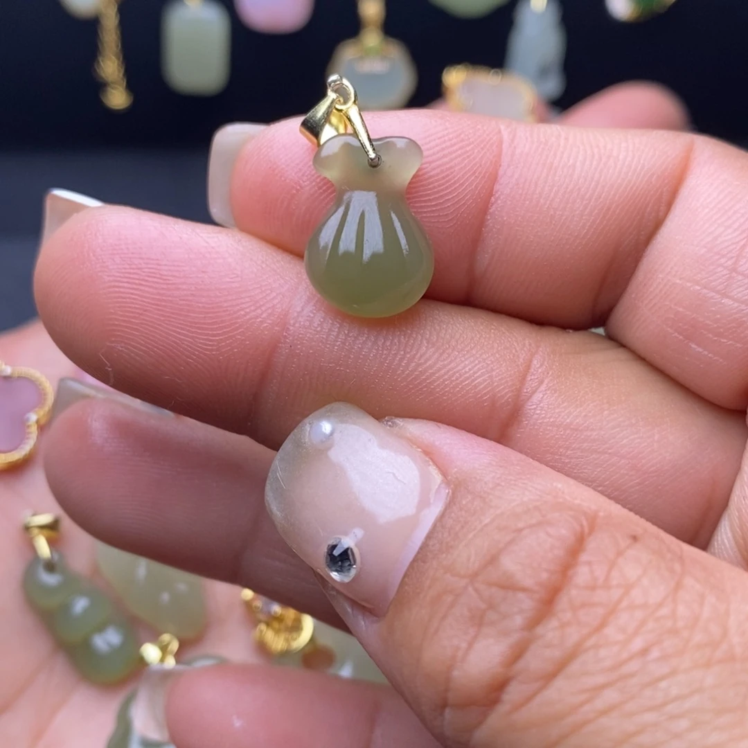 和田玉银S925镶嵌颈饰