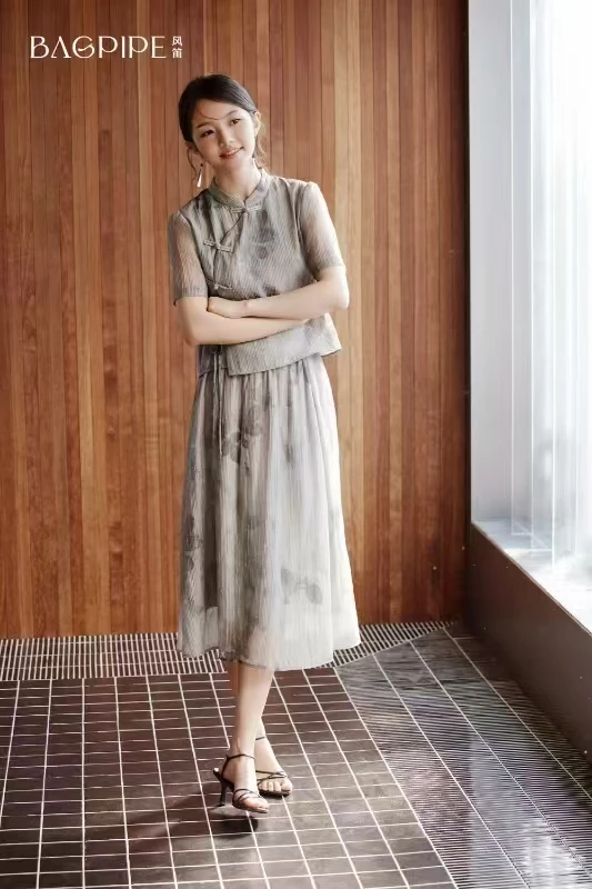 夏季新款时尚洋气高贵气质显瘦减龄修身裙