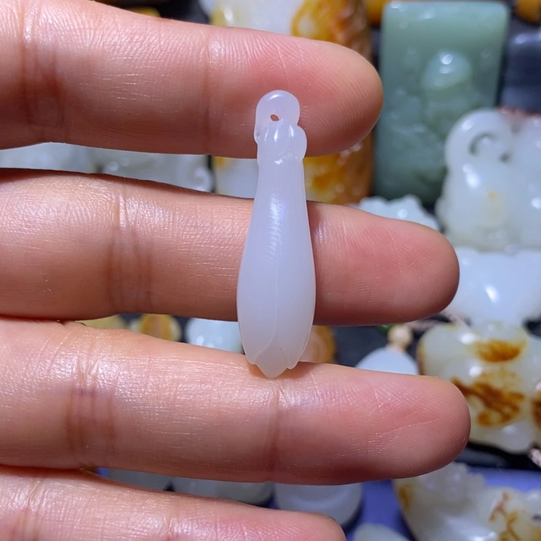 和田玉未镶嵌吊坠(不含链)