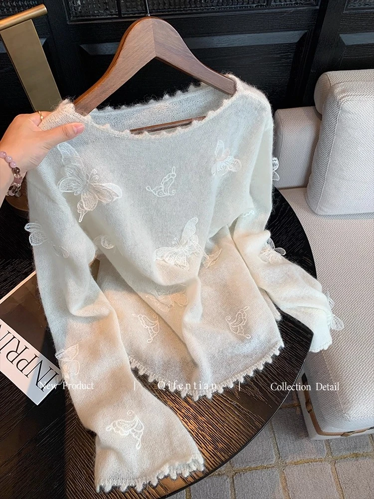 大码胖mm白色立体蝴蝶刺绣马海毛毛衣女秋季新款气质慵懒风针织衫