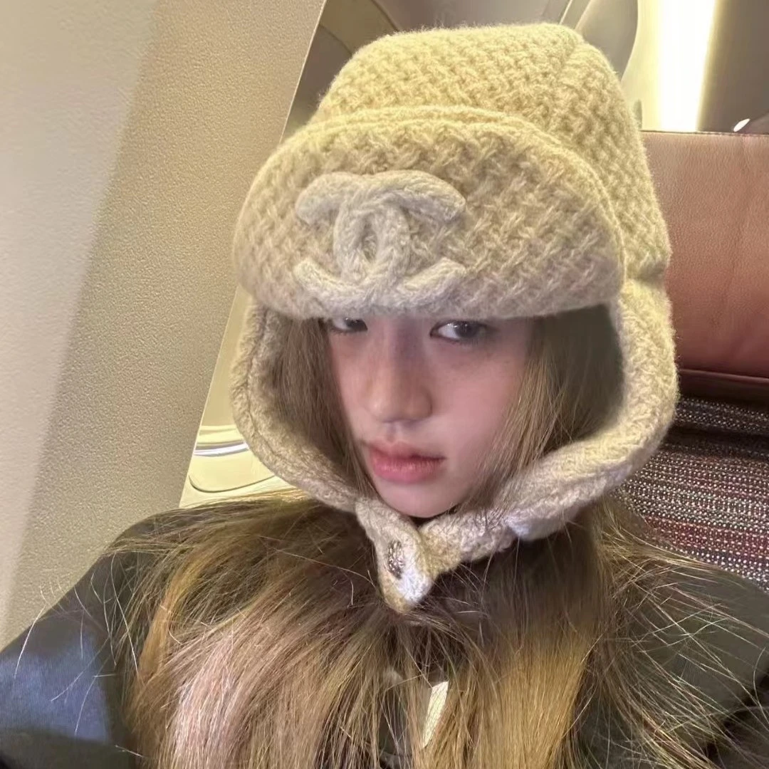 未使用 Chanel/香奈儿 25K米色大logo时尚针织雷锋帽