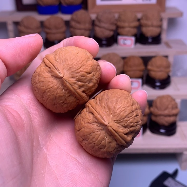 文玩核桃把件2粗筋屁桃36尺
