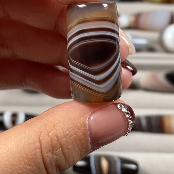 坑***咪玛瑙/玉髓未镶嵌颈饰