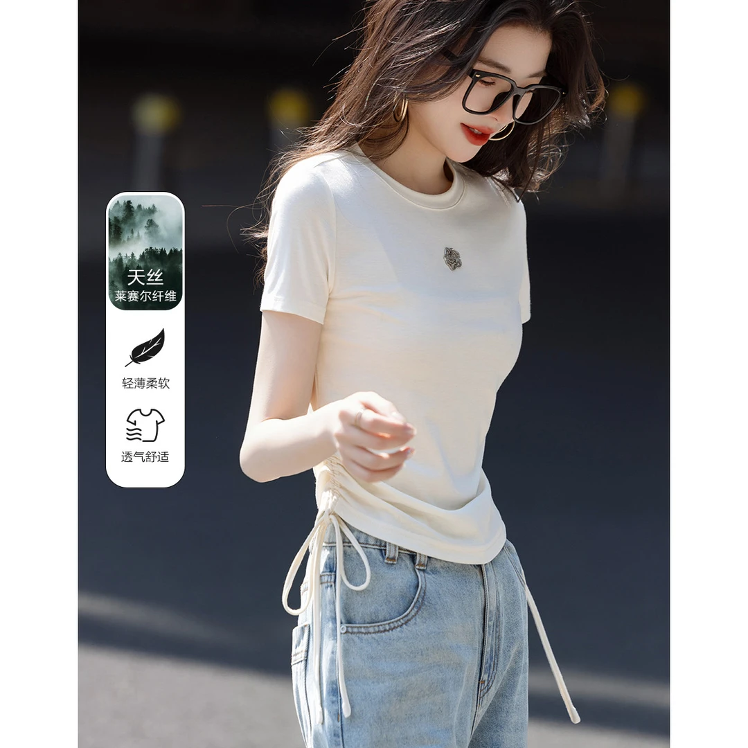 【罗罗粉丝专属】德·玛纳勾勒双C腰夏季半高圆领侧缝抽绳玫瑰针织衫