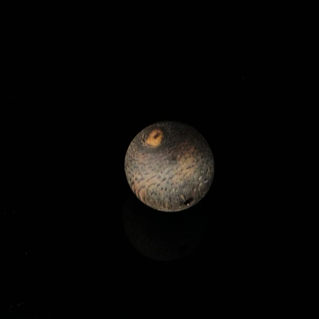 B6035 越南芽庄绿奇楠沉水单珠  1.05cm  0.67g