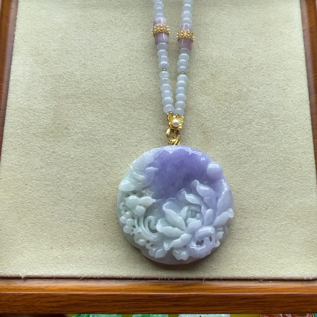 翡翠未镶嵌颈饰翡翠花牌
