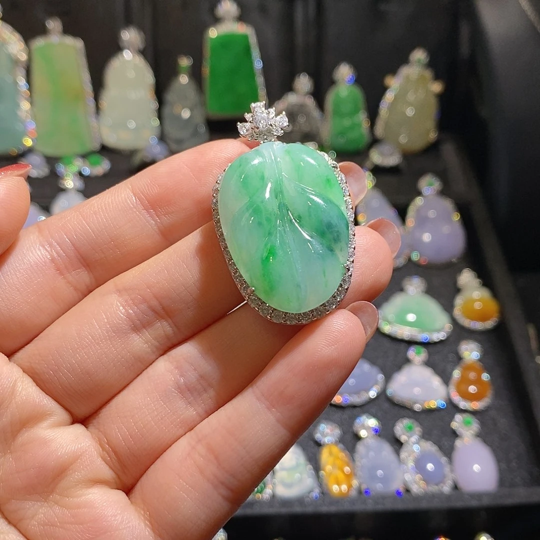 颈饰银S925镶嵌翡翠天然翡翠