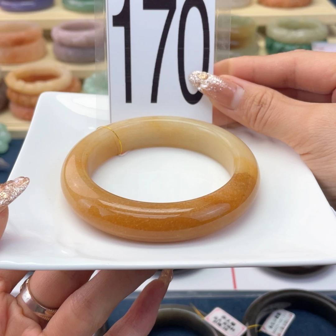 石英质玉未镶嵌手镯