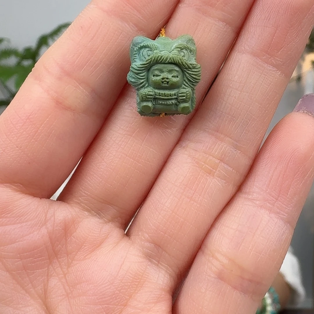 绿松石未镶嵌挂件