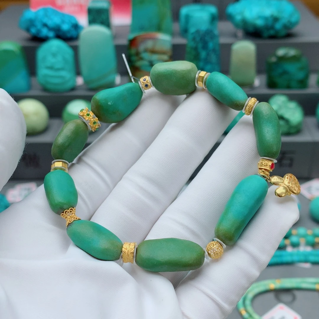 绿松石配饰未镶嵌