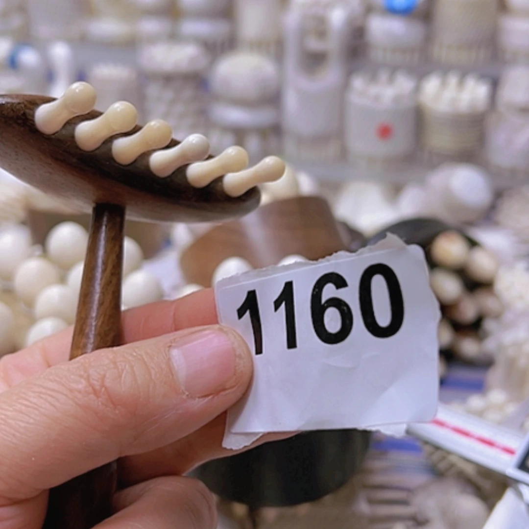 【闪购商品】砖雕鹿角木头特价处理