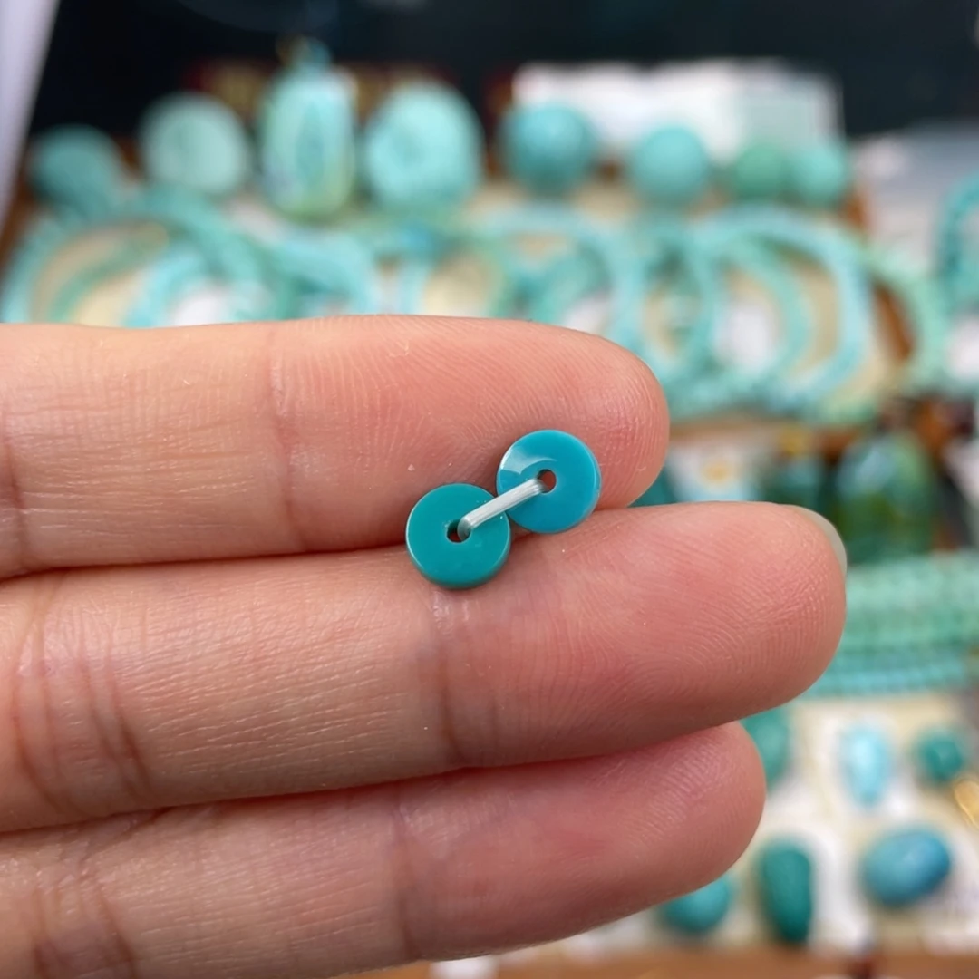 绿松石未镶嵌挂件