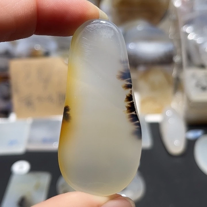 未镶嵌颈饰玛瑙/玉髓