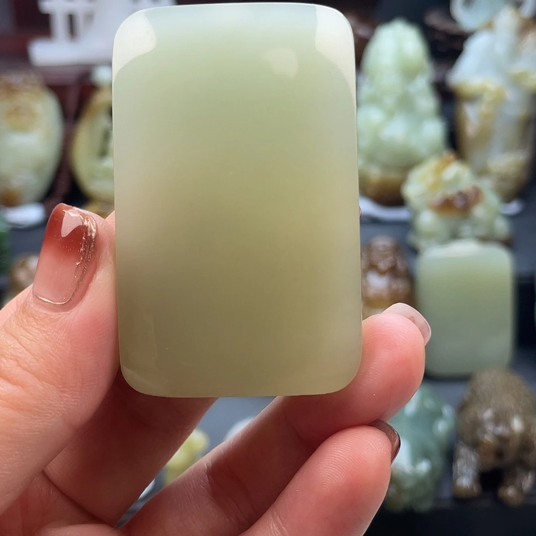 和田玉颈饰未镶嵌时****~