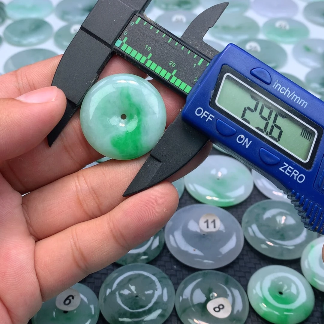 翡翠未镶嵌颈饰缅甸天然A翡翠