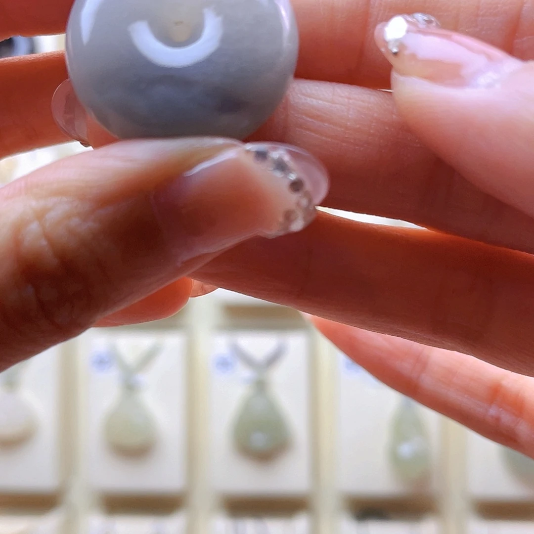 A***商和田玉未镶嵌吊坠(赠链)