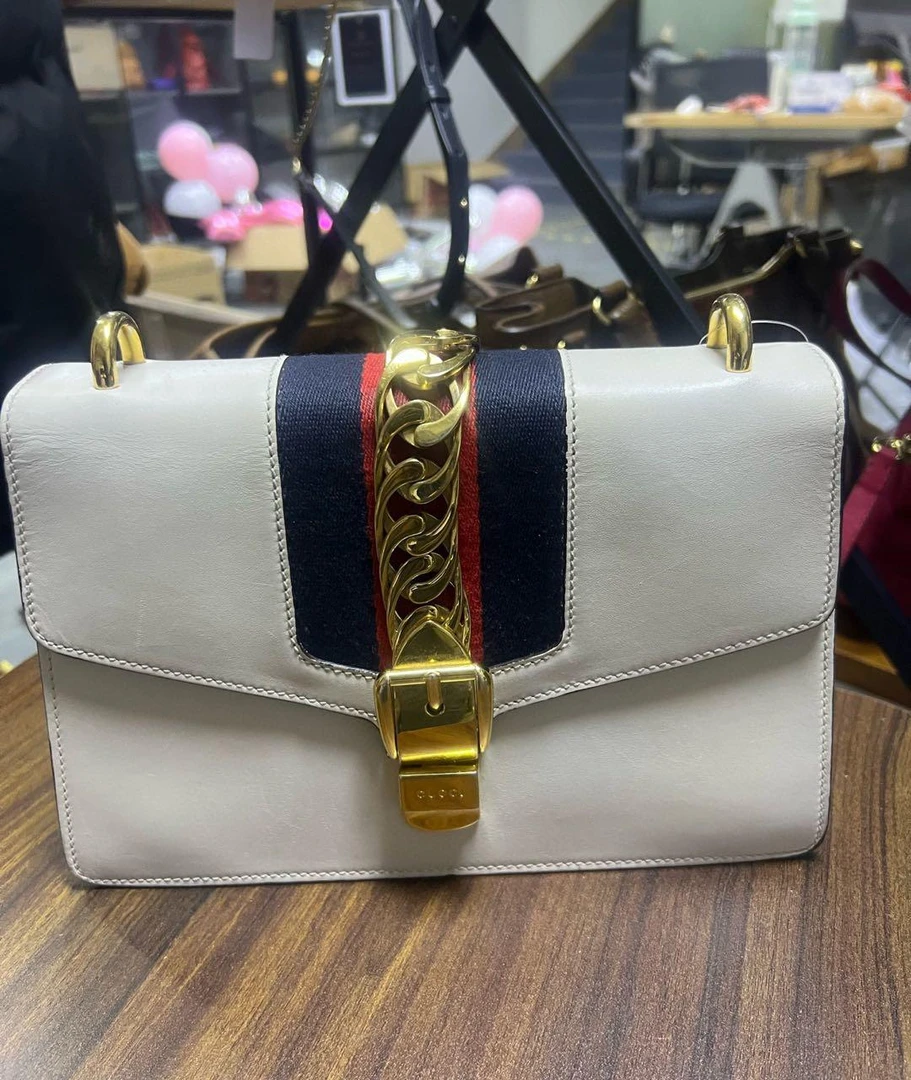 95新 古驰斜挎包 15835