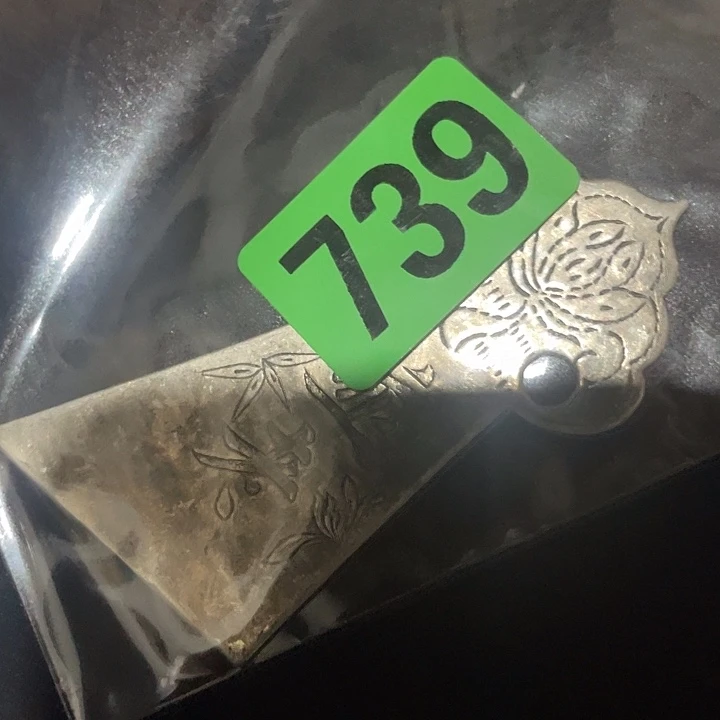 国***：琉璃手工艺品民俗文化研究中心