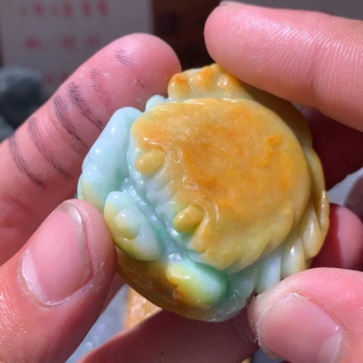 翡翠未镶嵌颈饰保真天然a货翡翠