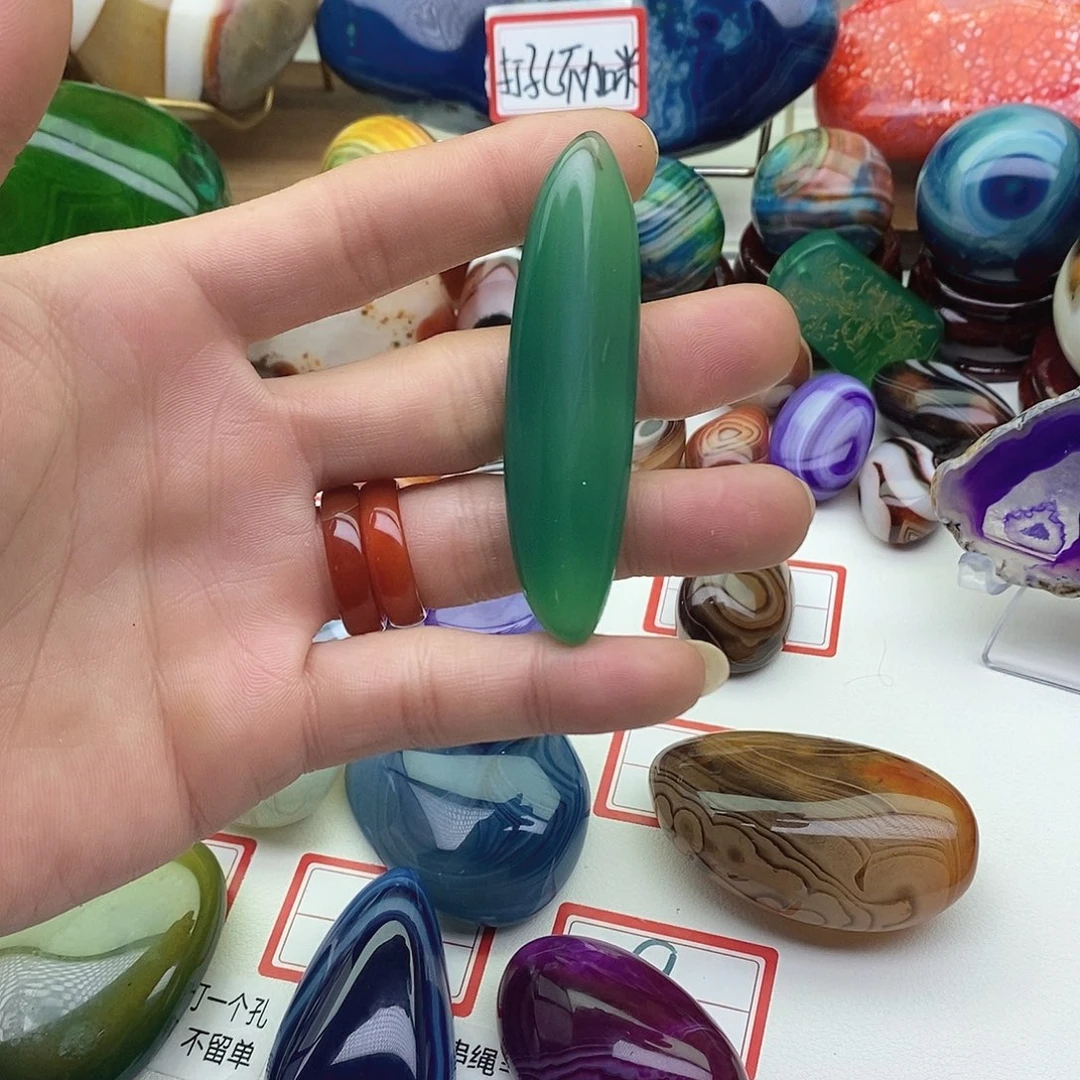 玛瑙/玉髓未镶嵌珠宝奇石