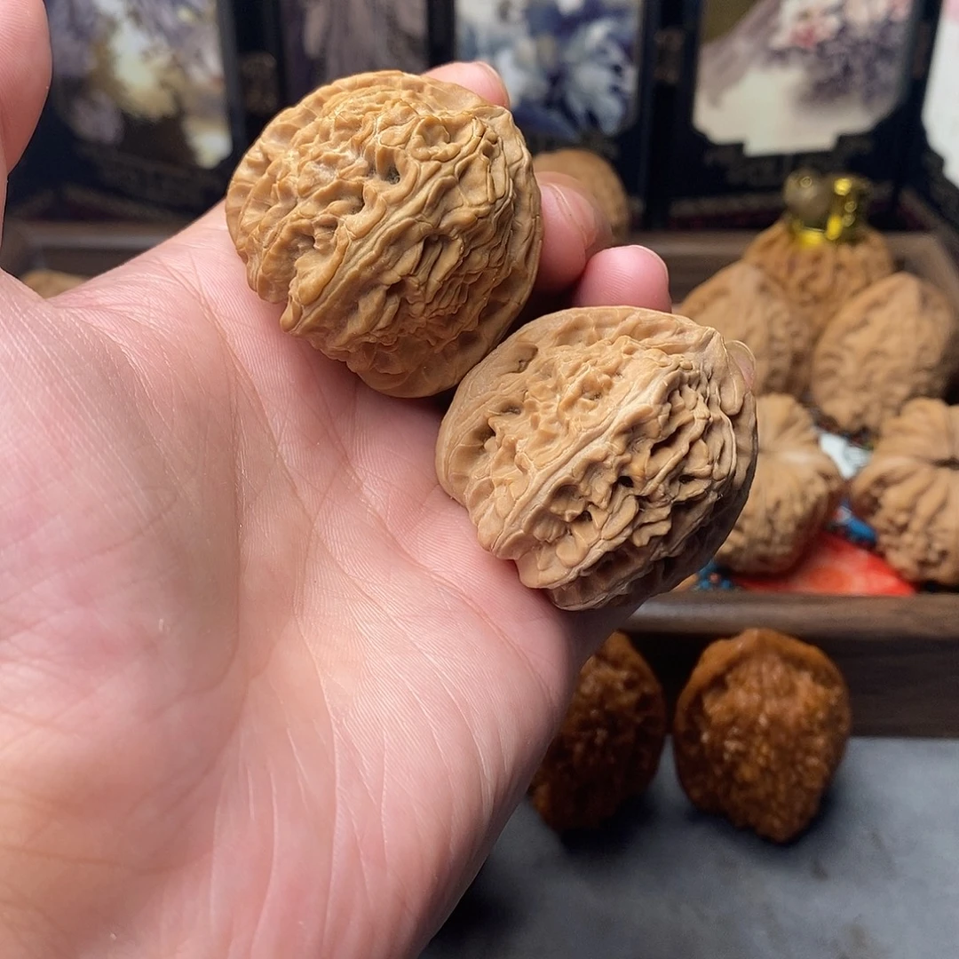 把件文玩核桃三角白