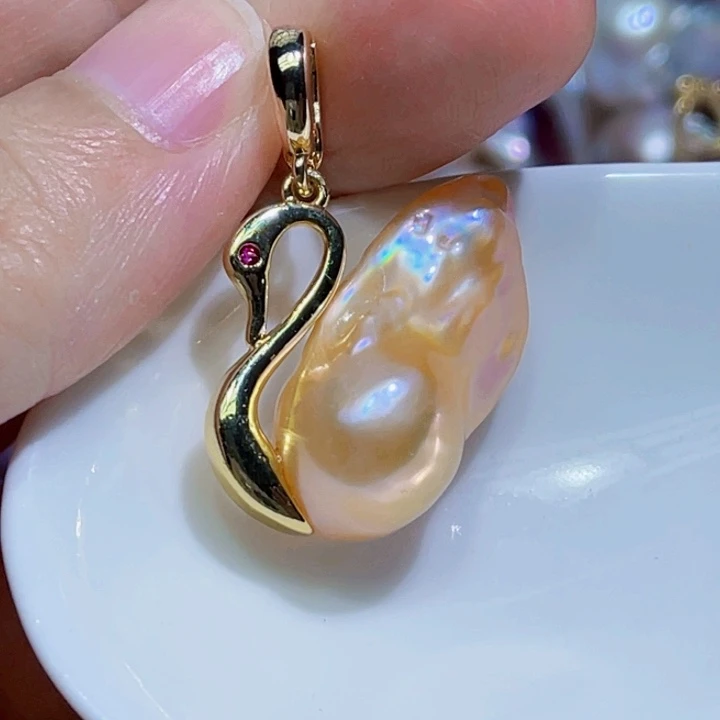 颈饰未镶嵌淡水珍珠